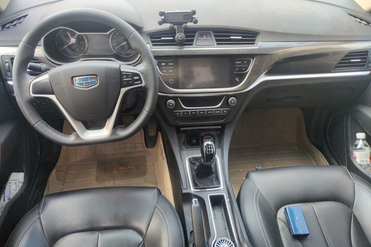 Used Geely Auto Emgrand 2017 Sedan Million Edition 1.5L Manual - Upward Version Center Console