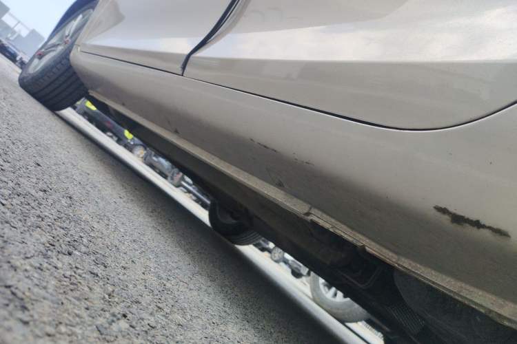 Used Geely Auto Emgrand 2017 Sedan Million Edition 1.5L Manual - Upward Version Chassis Rear Left