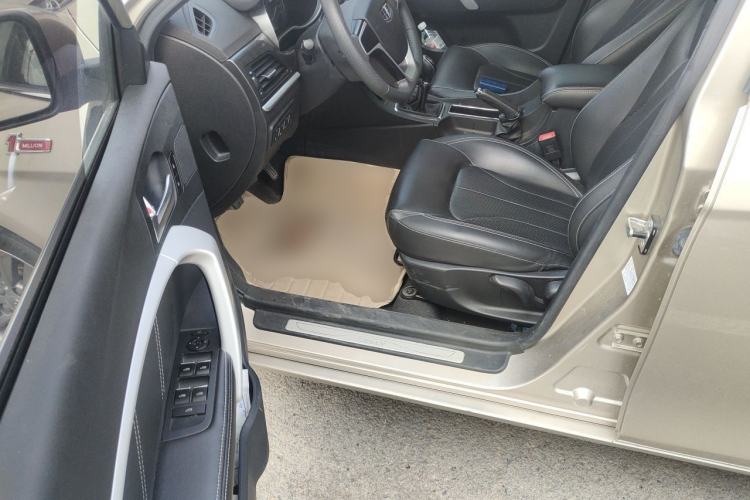 Used Geely Auto Emgrand 2017 Sedan Million Edition 1.5L Manual - Upward Version Driver Seat