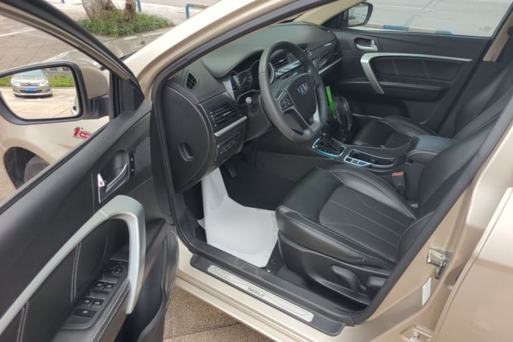 Used Geely Auto Emgrand 2017 Sedan Million Edition 1.5L CVT Upward Version Driver Seat