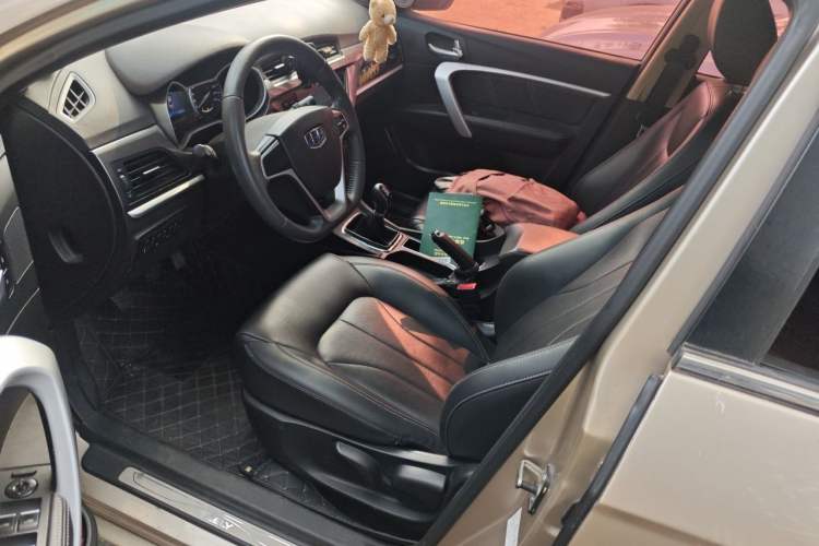Used Geely Auto Emgrand 2017 Sedan Million Edition 1.3T Manual Top-Grade Version Driver Seat