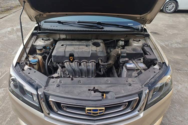 Used Geely Auto Emgrand 2017 Sedan Million Edition 1.5L Manual Upward Connect Version Engine Bay