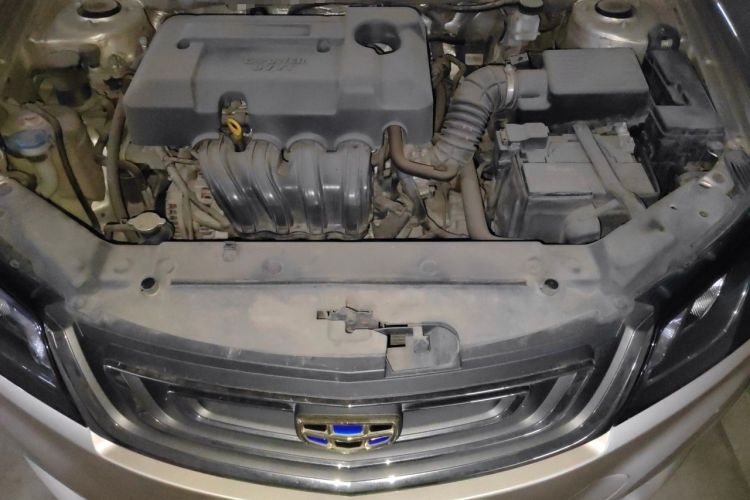 Used Geely Auto Emgrand 2017 Sedan Million Edition 1.5L Manual Luxury Model Engine Bay