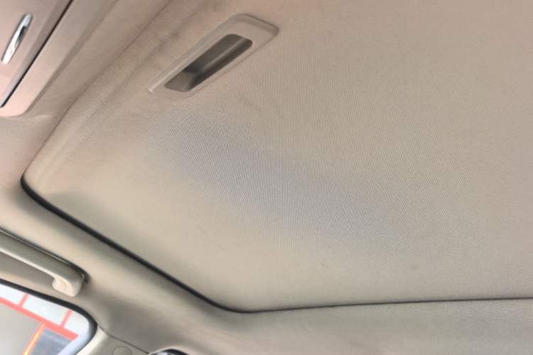 Used Geely Auto Emgrand 2017 Sedan Million Edition 1.3T Manual Top-Grade Version Headliner