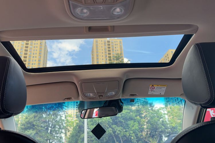 Used Geely Auto Emgrand 2017 Sedan Million Edition 1.5L Manual Upward Connect Version Headliner