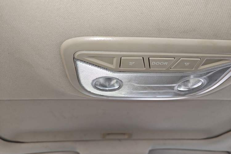 Used Geely Auto Emgrand 2017 Sedan Million Edition 1.5L Manual - Upward Version Headliner