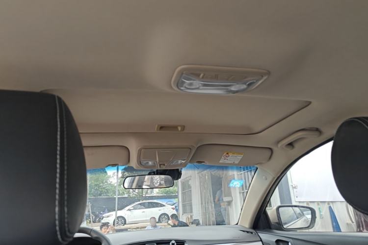 Used Geely Auto Emgrand 2017 Sedan Million Edition 1.5L Manual - Upward Version Headliner