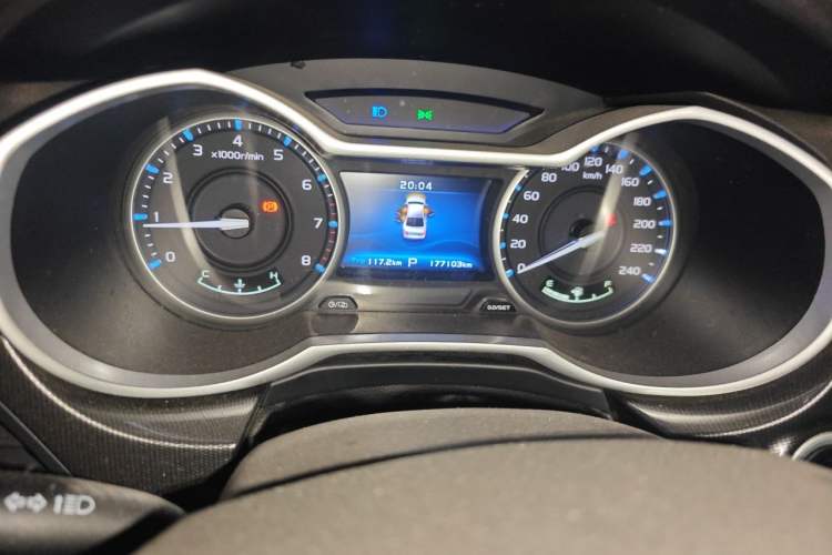 Used Geely Auto Emgrand 2017 Sedan Million Edition 1.5L CVT Upward Version Instrument Cluster