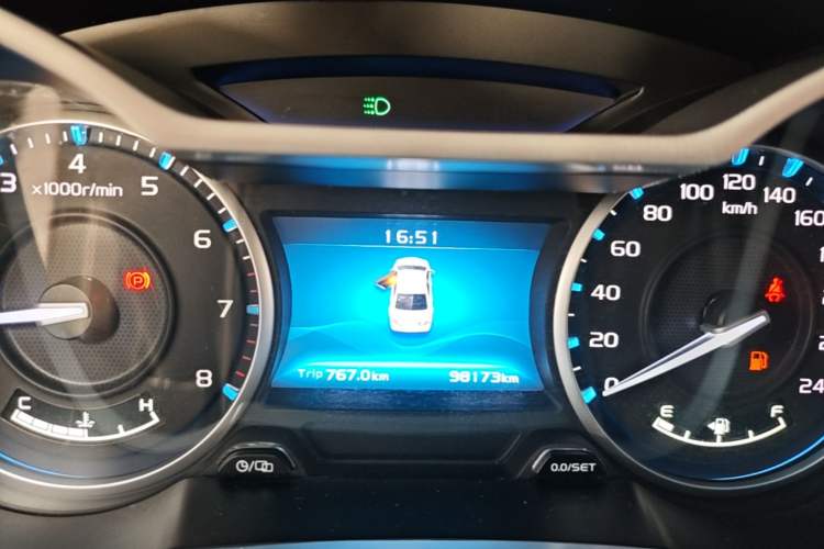 Used Geely Auto Emgrand 2017 Sedan Million Edition 1.5L Manual - Upward Version Instrument Cluster
