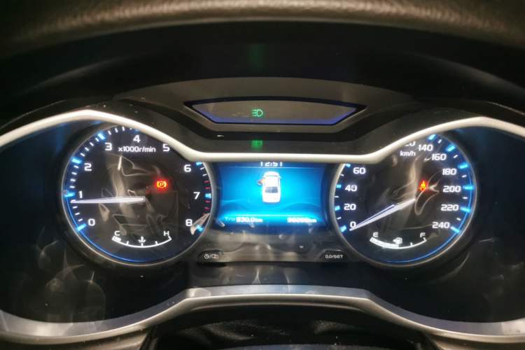 Used Geely Auto Emgrand 2017 Sedan Million Edition 1.5L Manual Luxury Model Instrument Cluster