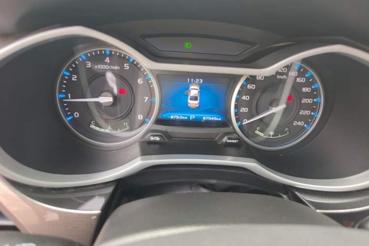 Used Geely Auto Emgrand 2017 Sedan Million Edition 1.5L CVT Upward Version Instrument Cluster