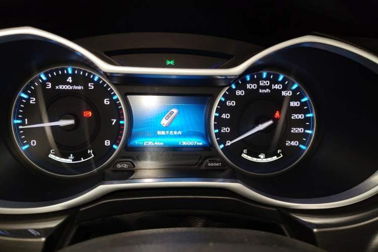 Used Geely Auto Emgrand 2017 Sedan Million Edition 1.5L Manual Fashion Model Instrument Cluster
