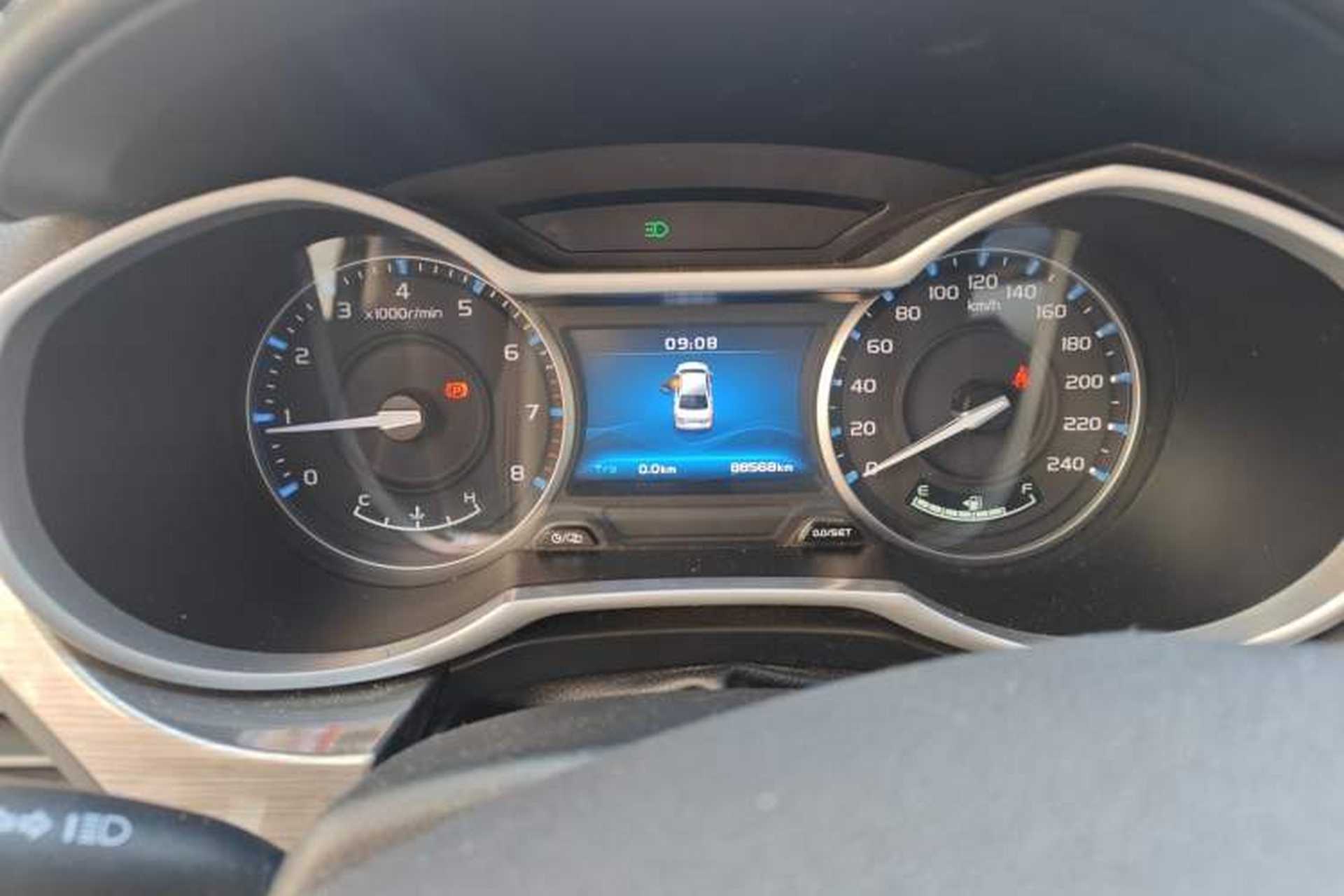 Used Geely Auto Emgrand 2017 Sedan Million Edition 1.5L Manual Luxury Model Instrument Cluster