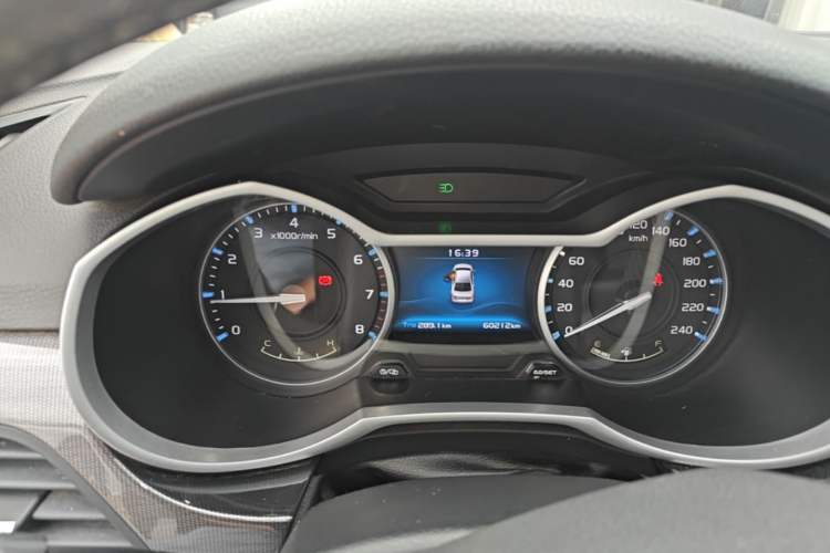 Used Geely Auto Emgrand 2017 Sedan Million Edition 1.5L Manual - Upward Version Instrument Cluster
