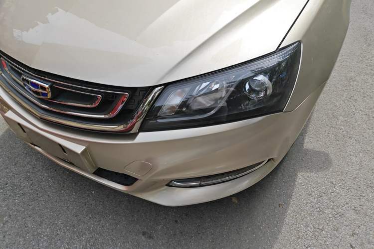 Used Geely Auto Emgrand 2017 Sedan Million Edition 1.5L CVT Upward Version Left Front Headlight