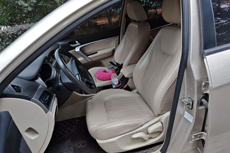 Used Geely Auto Emgrand 2017 Sedan Million Edition 1.5L CVT Luxury Model Left Front Seat