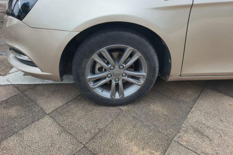 Used Geely Auto Emgrand 2017 Sedan Million Edition 1.5L CVT Upward Version Left Front Wheel Hub