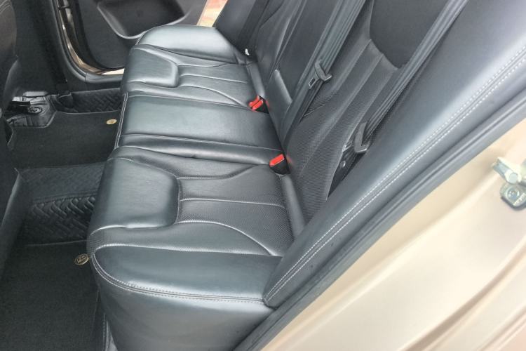 Used Geely Auto Emgrand 2017 Sedan Million Edition 1.3T Manual Top-Grade Version Left Rear Seat