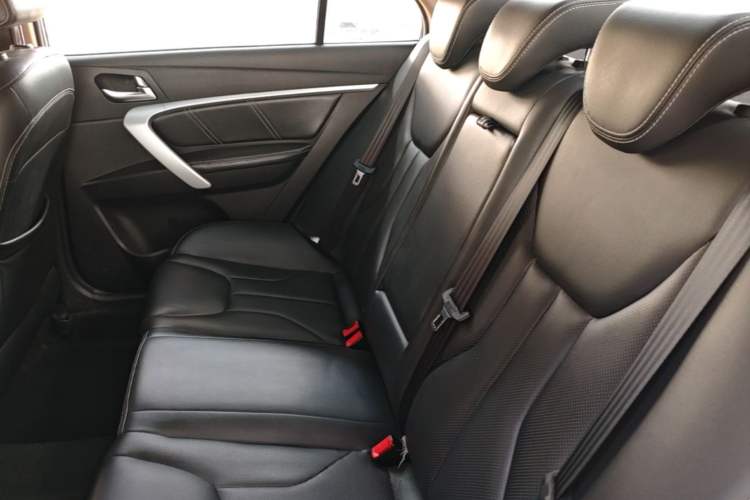 Used Geely Auto Emgrand 2017 Sedan Million Edition 1.5L Manual - Upward Version Left Rear Seat