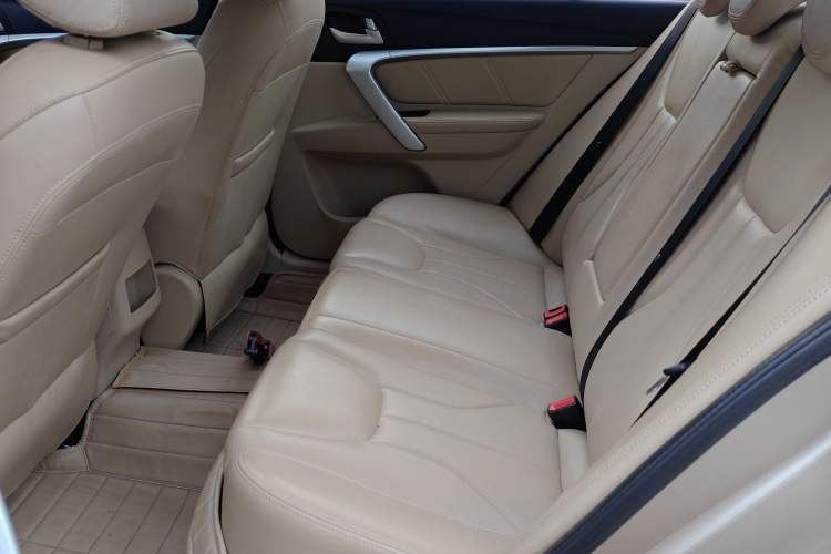 Used Geely Auto Emgrand 2017 Sedan Million Edition 1.5L Manual Luxury Model Left Rear Seat