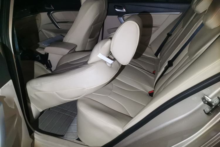 Used Geely Auto Emgrand 2017 Sedan Million Edition 1.5L Manual Luxury Model Left Rear Seat