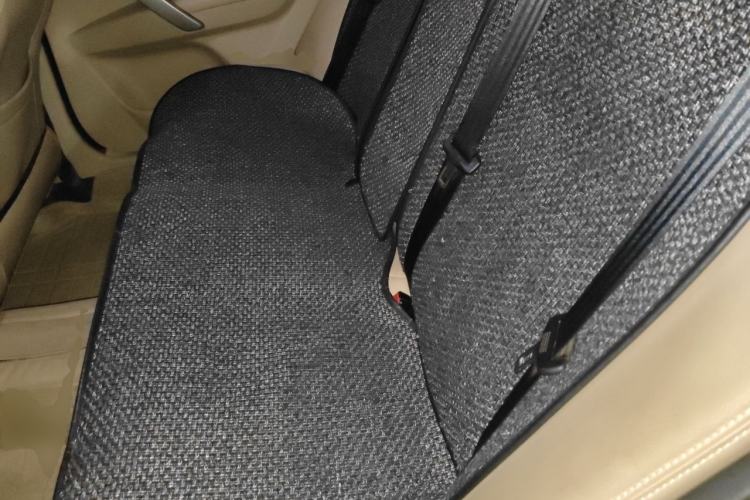 Used Geely Auto Emgrand 2017 Sedan Million Edition 1.5L Manual Luxury Model Left Rear Seat
