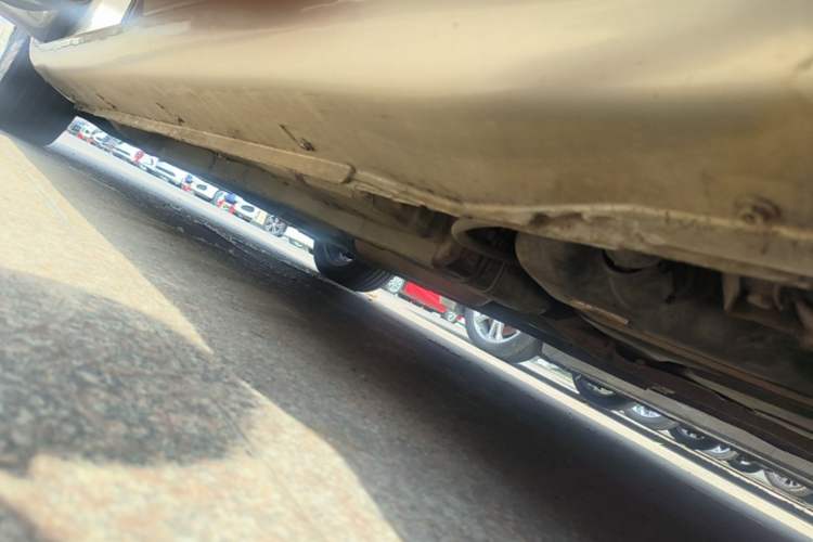 Used Geely Auto Emgrand 2017 Sedan Million Edition 1.5L Manual - Upward Version Left Side Sill