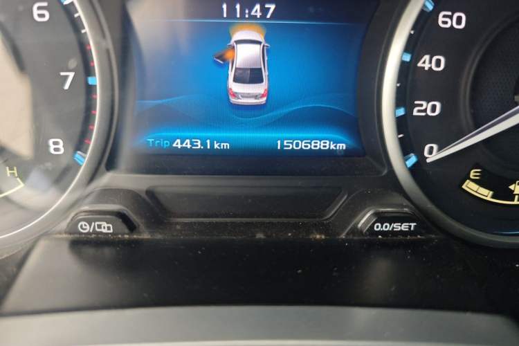 Used Geely Auto Emgrand 2017 Sedan Million Edition 1.5L Manual - Upward Version Odometer Close Up