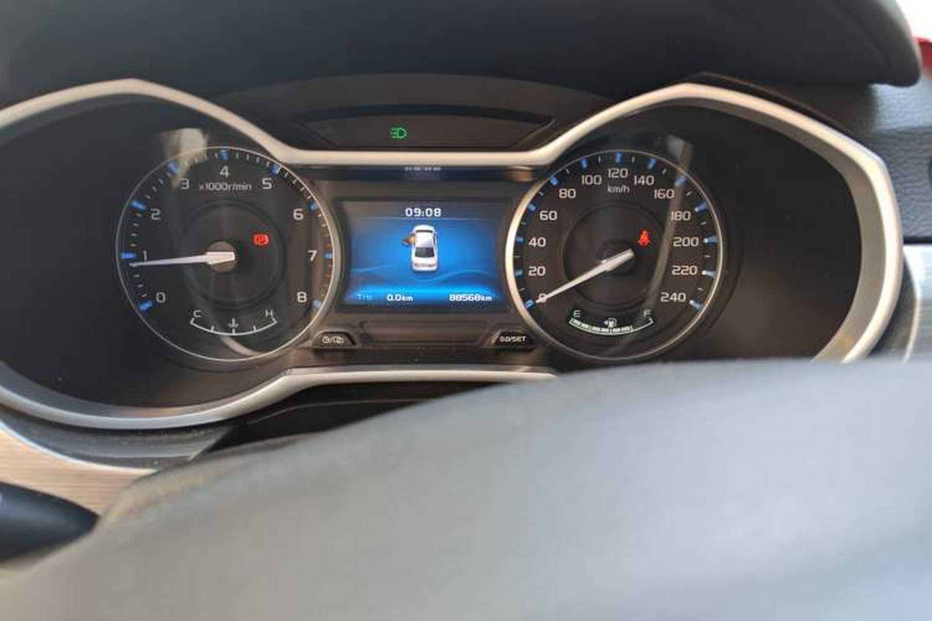 Used Geely Auto Emgrand 2017 Sedan Million Edition 1.5L Manual Luxury Model Odometer Close Up