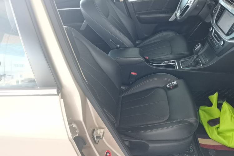Used Geely Auto Emgrand 2017 Sedan Million Edition 1.5L CVT Upward Connectivity Version Right Front Seat