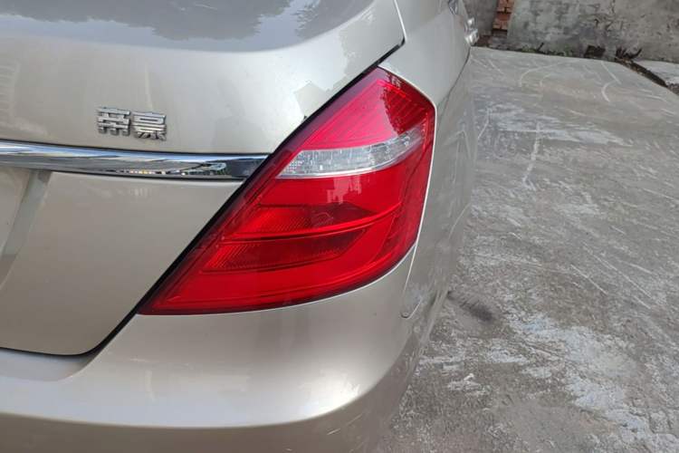 Used Geely Auto Emgrand 2017 Sedan Million Edition 1.5L Manual Upward Connect Version Right Rear Taillight