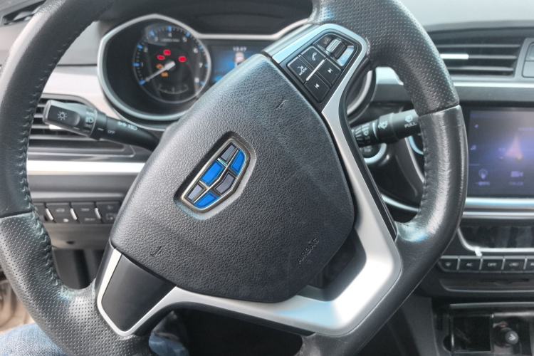 Used Geely Auto Emgrand 2017 Sedan Million Edition 1.3T Manual Top-Grade Version Steering Wheel