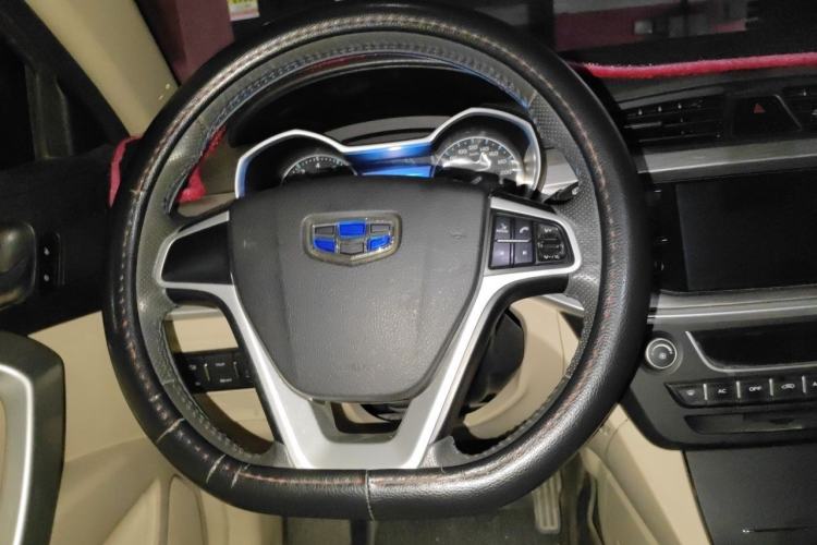 Used Geely Auto Emgrand 2017 Sedan Million Edition 1.5L Manual Luxury Model Steering Wheel