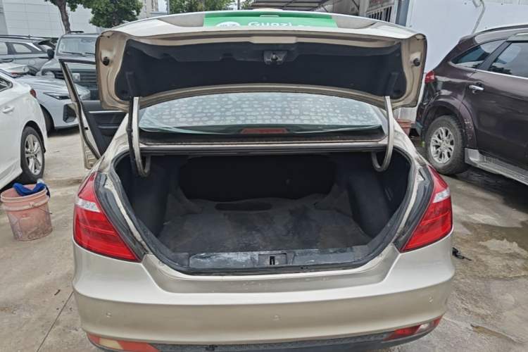 Used Geely Auto Emgrand 2017 Sedan Million Edition 1.5L Manual - Upward Version Trunk