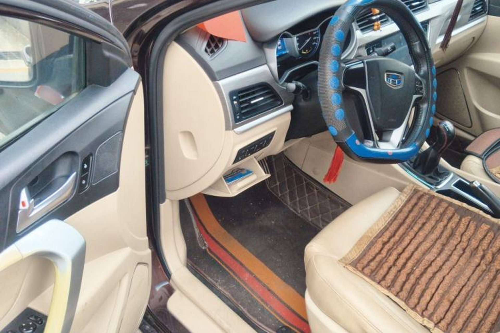 Used Geely Auto Emgrand 2017 Sedan Million Edition 1.5L Manual Luxury Model Driver Seat