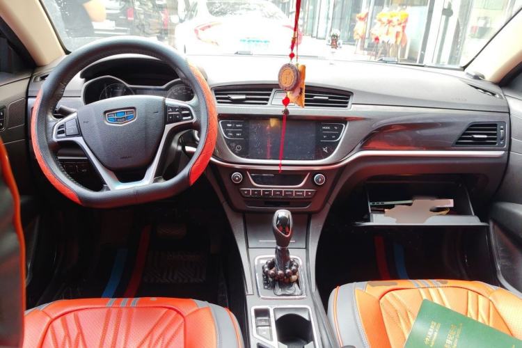 Used Geely Auto Emgrand 2017 Sedan Million Edition 1.5L CVT Upward Version Center Console
