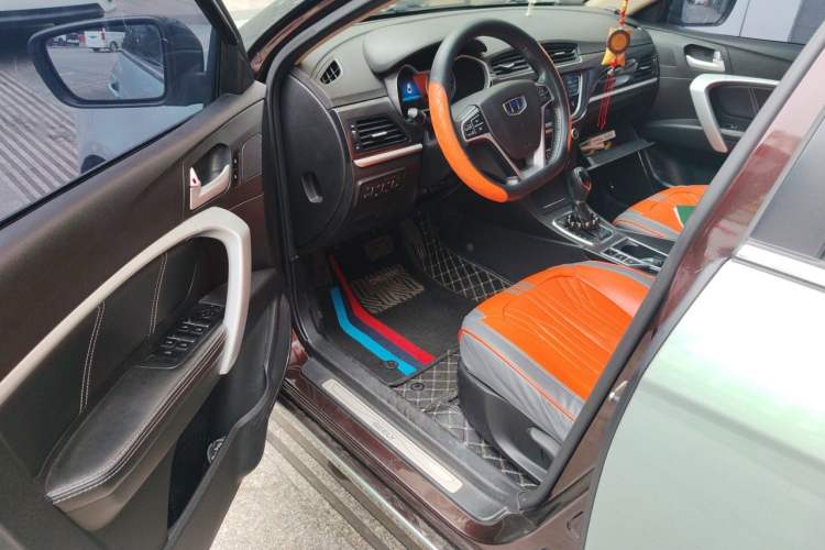 Used Geely Auto Emgrand 2017 Sedan Million Edition 1.5L CVT Upward Version Driver Seat
