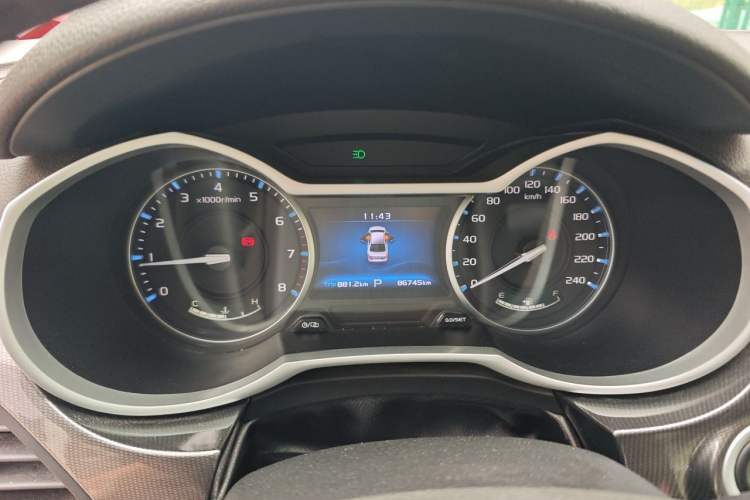 Used Geely Auto Emgrand 2017 Sedan Million Edition 1.5L CVT Upward Connectivity Version Instrument Cluster