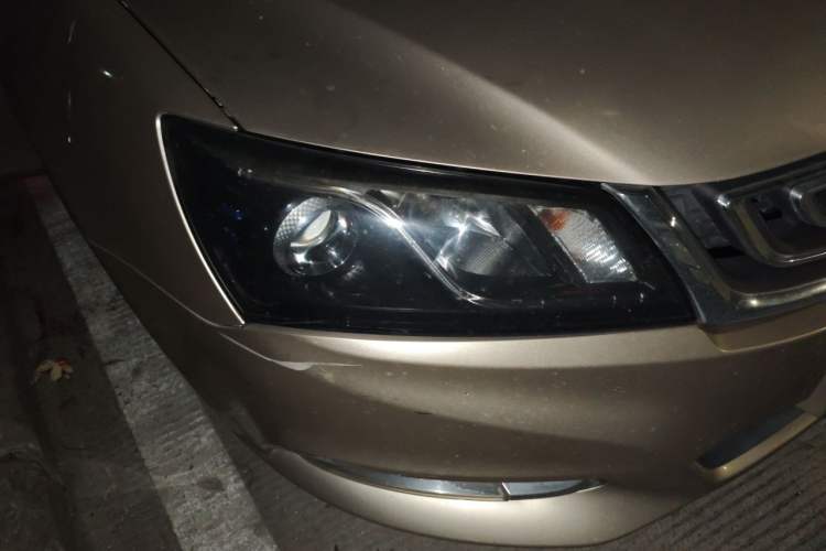 Used Geely Auto Emgrand 2017 Sedan Million Edition 1.5L Manual - Upward Version Right Front Headlight