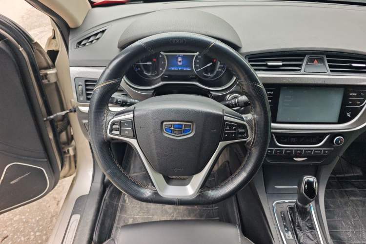 Used Geely Auto Emgrand 2017 Sedan Million Edition 1.5L CVT Upward Connectivity Version Steering Wheel