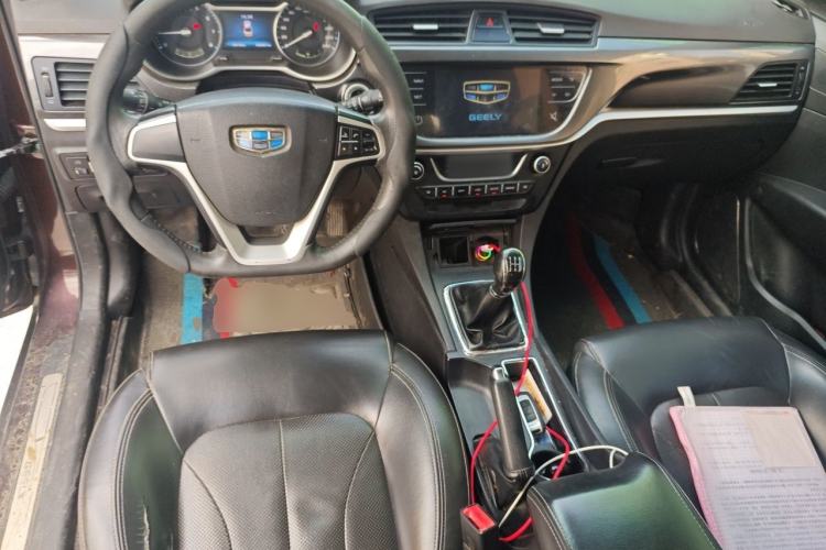Used Geely Auto Emgrand 2017 Sedan Million Edition 1.5L Manual - Upward Version Center Console