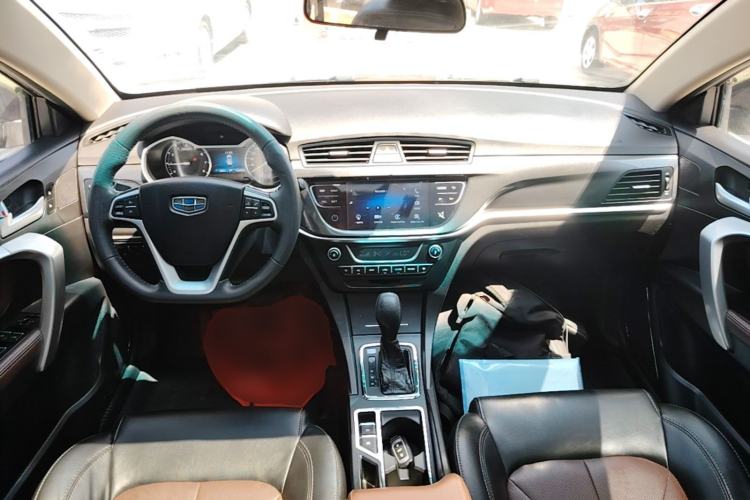 Used Geely Auto Emgrand 2017 Hatchback RS Million Edition 1.5L CVT Upward Version Center Console