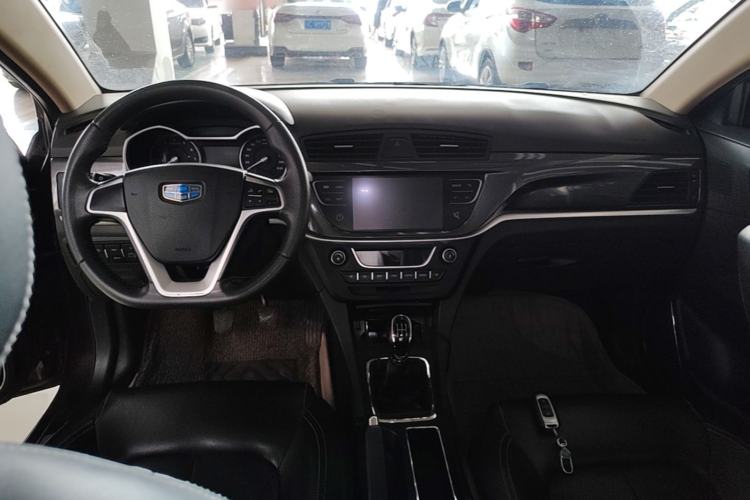 Used Geely Auto Emgrand 2017 Sedan Million Edition 1.5L Manual - Upward Version Center Console