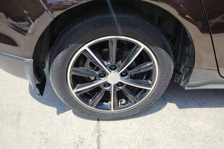 Used Geely Auto Emgrand 2017 Hatchback RS Million Edition 1.5L CVT Upward Version Exterior 5