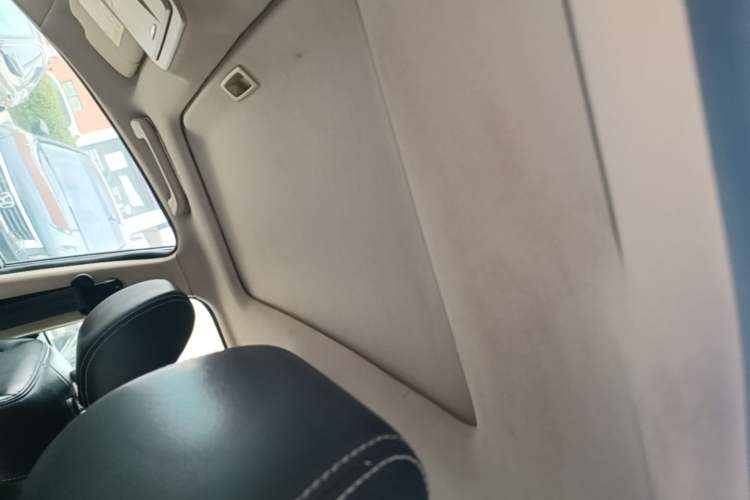Used Geely Auto Emgrand 2017 Sedan Million Edition 1.5L Manual - Upward Version Headliner