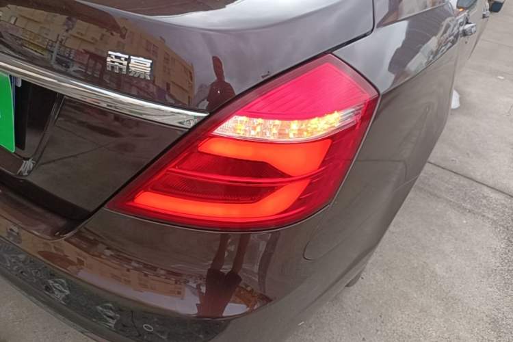 Used Geely Auto Emgrand 2017 Sedan Million Edition 1.5L Manual - Upward Version Right Rear Taillight
