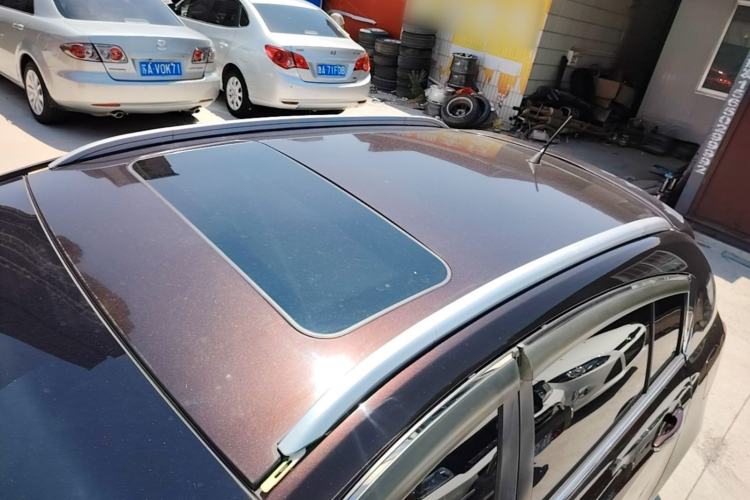 Used Geely Auto Emgrand 2017 Hatchback RS Million Edition 1.5L CVT Upward Version Roof