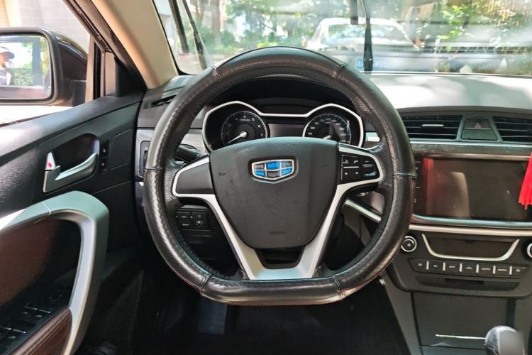 Used Geely Auto Emgrand 2017 Hatchback RS Million Edition 1.5L Manual Upward Version Steering Wheel