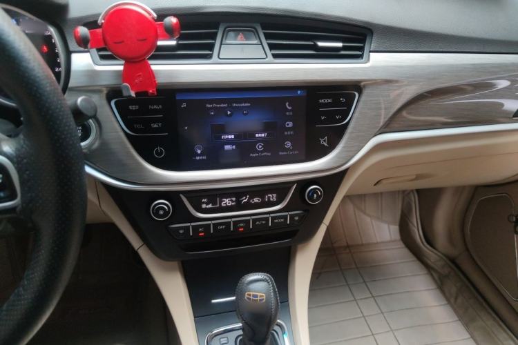 Used Geely Auto Emgrand 2017 Sedan Million Edition 1.5L CVT Luxury Model Audio And AC Panel