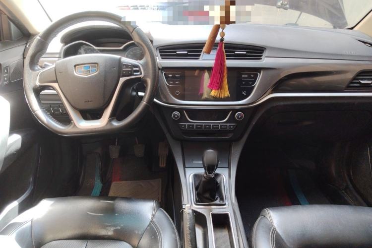 Used Geely Auto Emgrand 2017 Sedan Million Edition 1.5L Manual - Upward Version Center Console